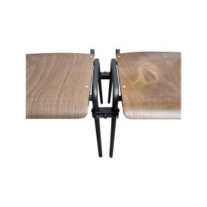 Super-Seat |Les tables d'hôtes sont composées d'une douzaine de pièces de taille moyenne et d'un cadre en matzwarte. Elles sont droites et modernes pour la construction. | Horecameubilair