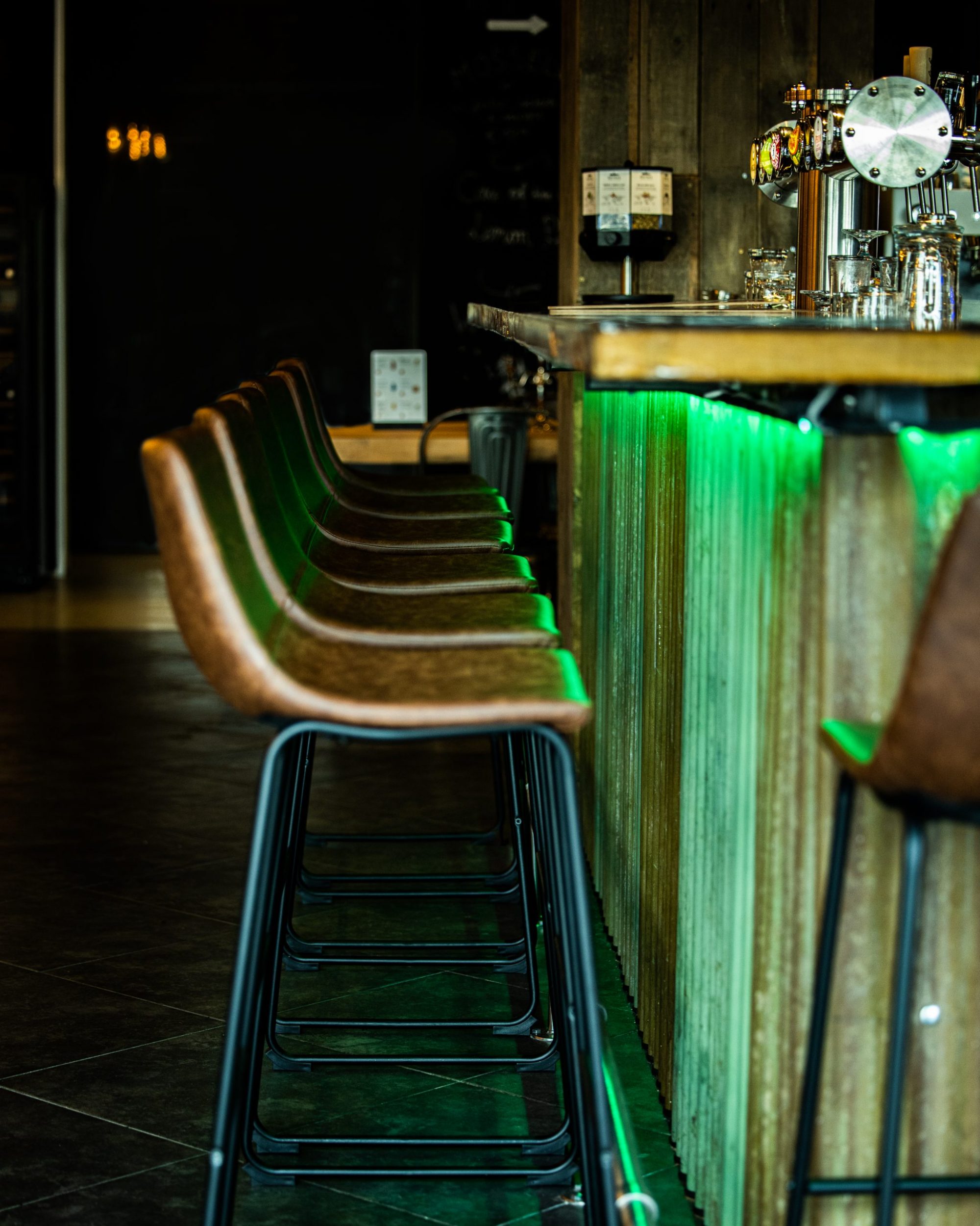 Tabourets de bar en cuir vintage Charlie cognac