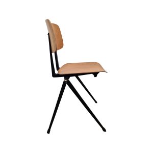 Super-Seat | Amsterdam poker old brown café bar tables | Assise et dossier en bois, structure en métal noir, design minimaliste, vue de côté. | Mobilier de restauration