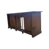 Super-Seat | Comptoir de bar | Houten bar van donkergekleurd hout, gladde top en panelen, tegen witte achtergrond. | Horecameubilair