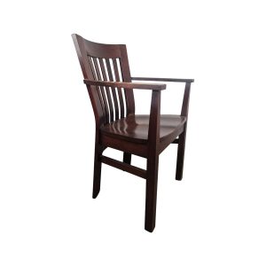 Super-Seat | Les fauteuils Boston en bois massif brun noyer | Donkerbruin est massif avec des lattes verticales et des zittings glanzende vlakke. | Horecameubilair