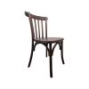 Super-Seat | Chaises empilables Thonet Café | Marron classique avec barres verticales, tapis incurvé et pieds élégants sur fond blanc. | Mobilier pour la restauration