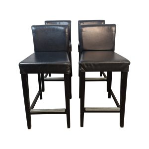 Super-Seat | Ensemble de 4 tabourets de bar Lisa island vintage black | Tabourets de bar en cuir noir avec repose-pieds en métal, pieds droits et coutures apparentes. | Mobilier de restauration