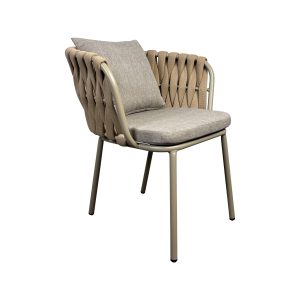 Super-Seat | Le must des chaises design scandinaves bois / noir | Structure en métal beige, dossier tissé beige, coussin d'assise gris clair, coussin décoratif clair. | Mobilier de restauration