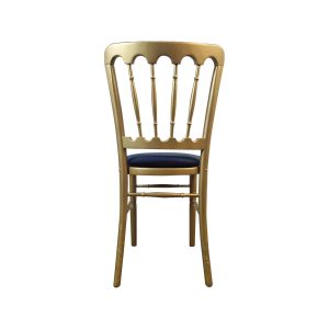 Super-Seat | A Chaises Napoléon dorées avec assise en velours bleu, au dossier ornementé, vue de dos sur fond blanc. | A Chaises Napoléon dorées avec assise en velours bleu, au dossier ornementé, vue de dos sur fond blanc. | Horecameubilair
