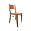 Super-Seat | The Arden chaises design en bois Hutten | Stoelen van warm getint hout, zwarte metalen steunen, gebogen rugleuning, vier rechte poten. | Horecameubilair