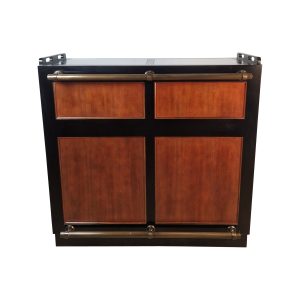 Super-Seat | Authentic Models meuble bar Casablanca avec pièces d'échecs incluses | Kast met zwart metalen frame, bruine houten lades en deuren, metalen handgrepen. | Horecameubilair
