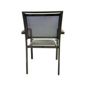 Super-Seat |Vento Vervoort Fauteuil de Terrasse Gris| Chaise de terrasse en métal gris avec housse/assise en maille, accoudoirs en bois, vue de derrière. | Mobilier de restauration
