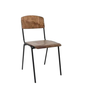 Super-Seat | The Super Seat | Stoel met houten zitting & vloerkleed, zwart metalen frame, 4 rechte poten, tegen witte achtergrond. | Horecameubilair