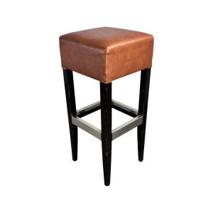 Super-Seat |Barkstools Tabouret de bar haut avec siège en cuir marron, pieds en bois noir et repose-pieds en métal, sur fond blanc. | Mobilier de restauration
